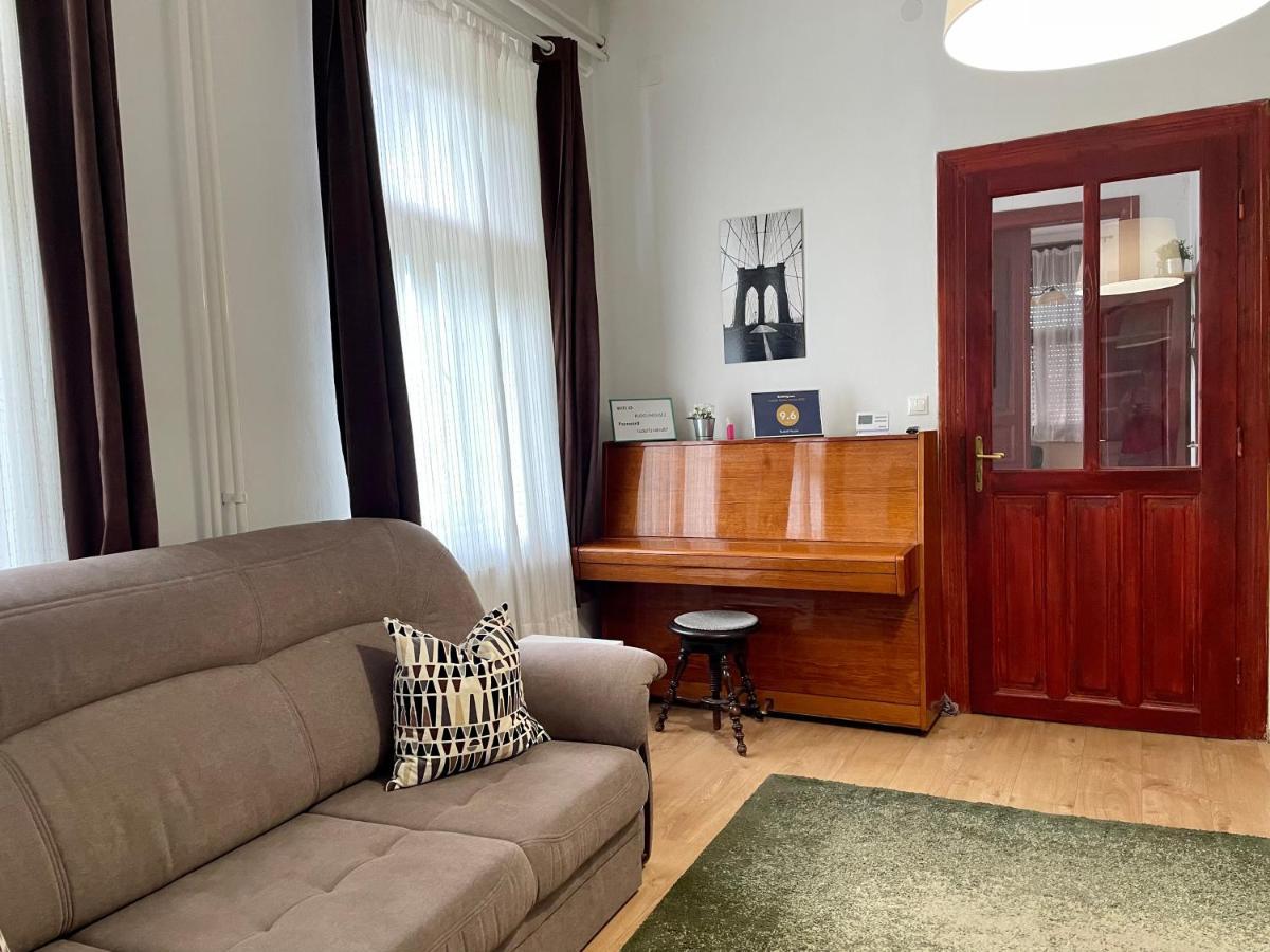 Rudolf House Appartement Boedapest Buitenkant foto